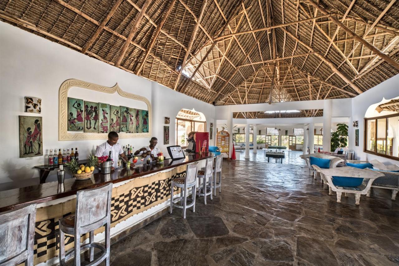 Jumbo Club Watamu Hotel Exterior foto