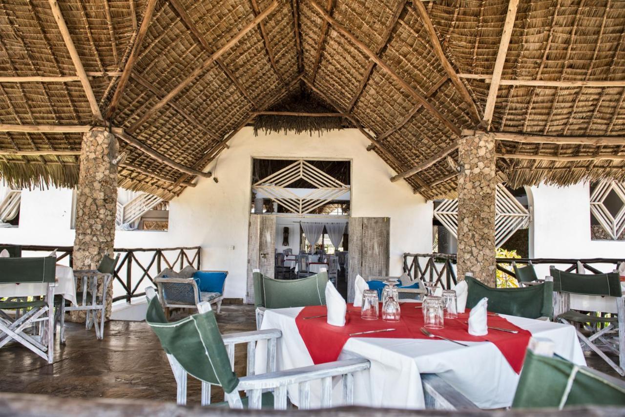 Jumbo Club Watamu Hotel Exterior foto