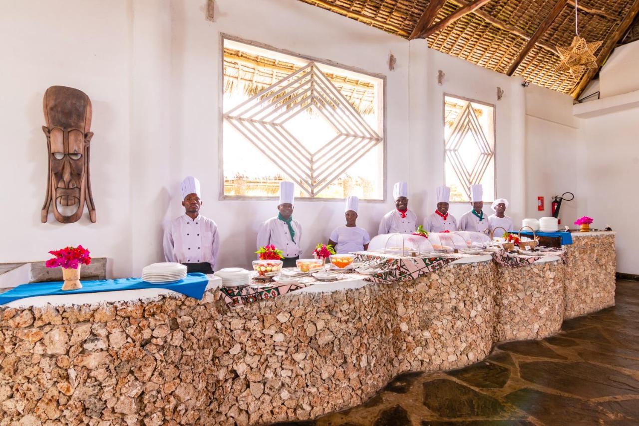 Jumbo Club Watamu Hotel Exterior foto
