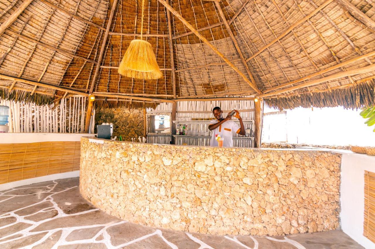 Jumbo Club Watamu Hotel Exterior foto