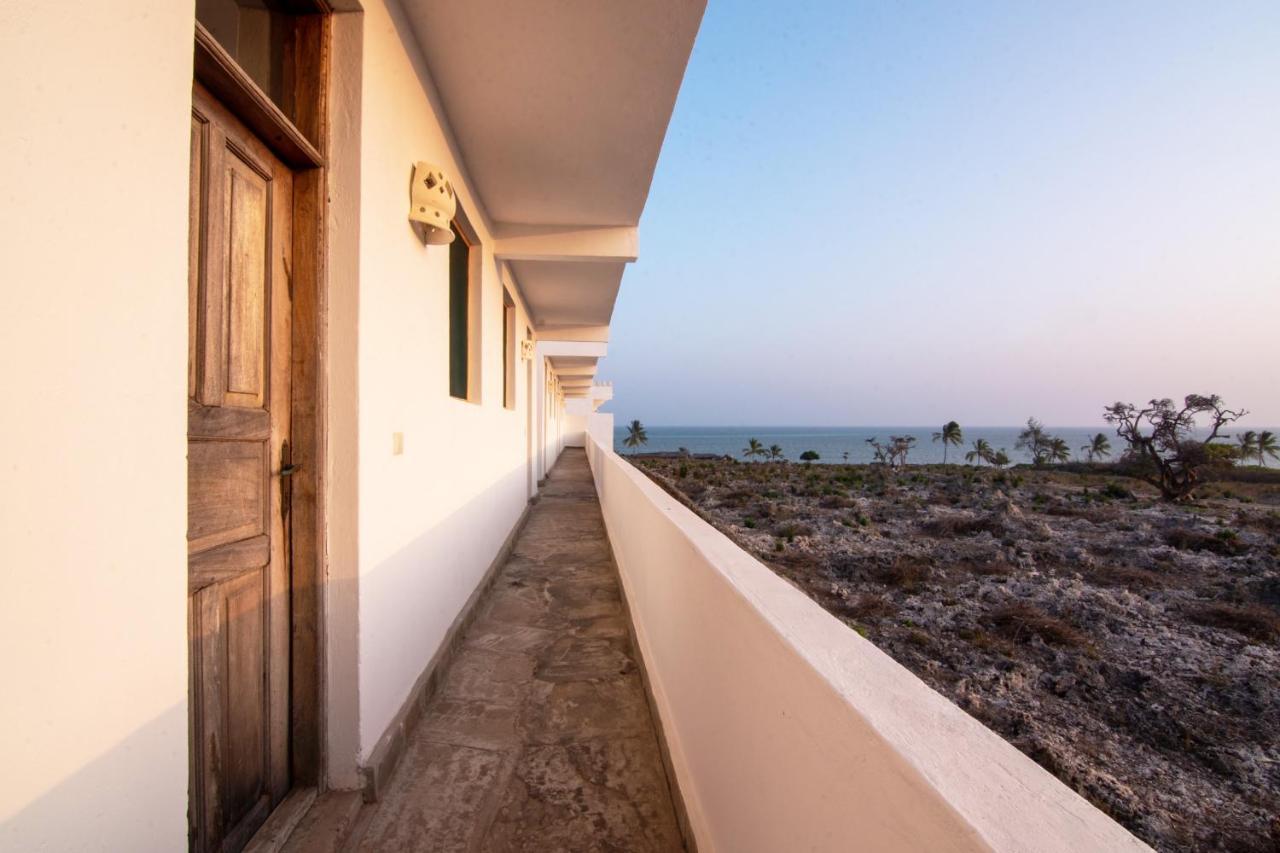 Jumbo Club Watamu Hotel Exterior foto